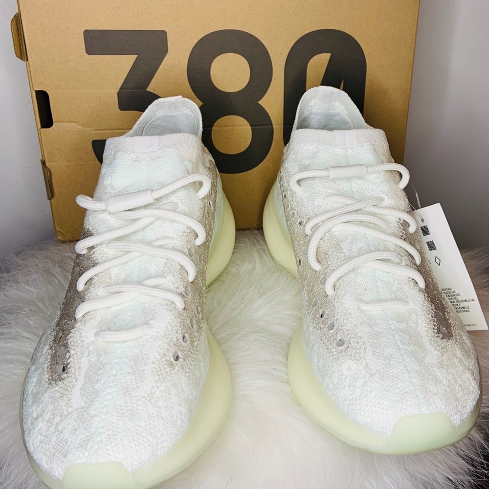 BRAND NEW WOMEN YEEZY  380 SNEAKERS AVAILABLE!